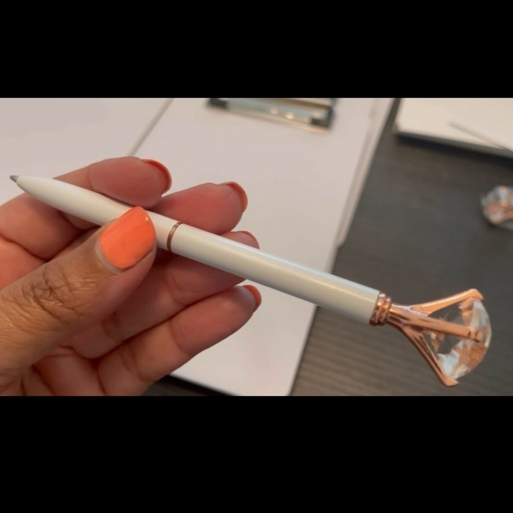 White faux Diamond Pens - Picture 2 of 2